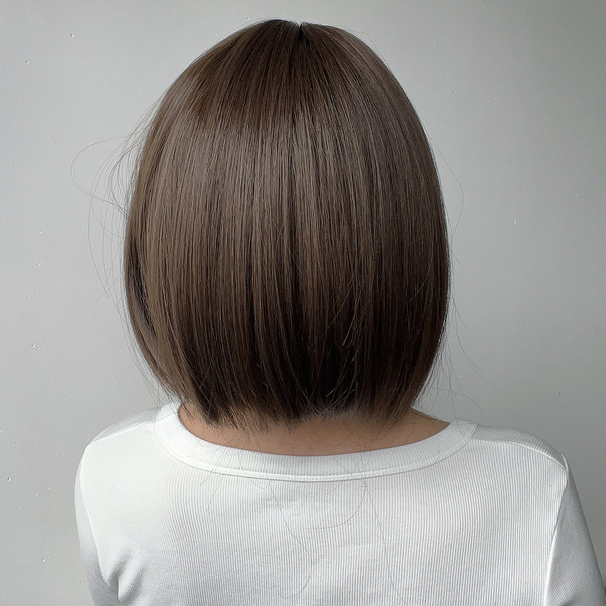 [Kiera] 8-inch Brown Straight Bob with Bangs (Synthetic Wig)