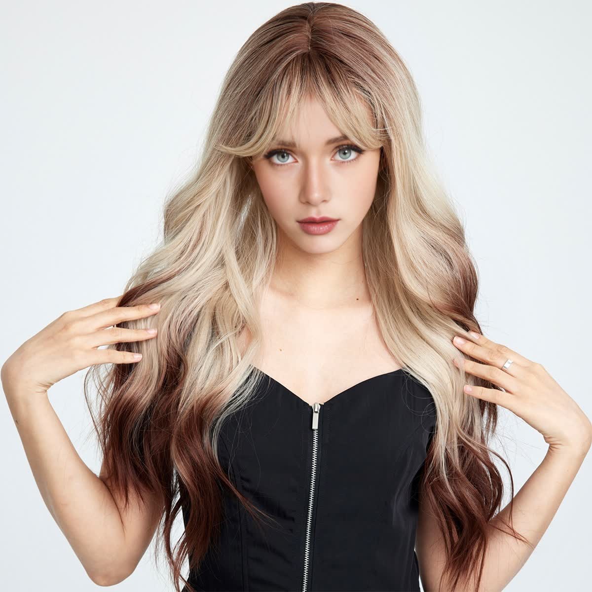 [Ash Storm] 26-inch Ombre Blonde Brown Loose Wave with Bangs (Synthetic Wig)