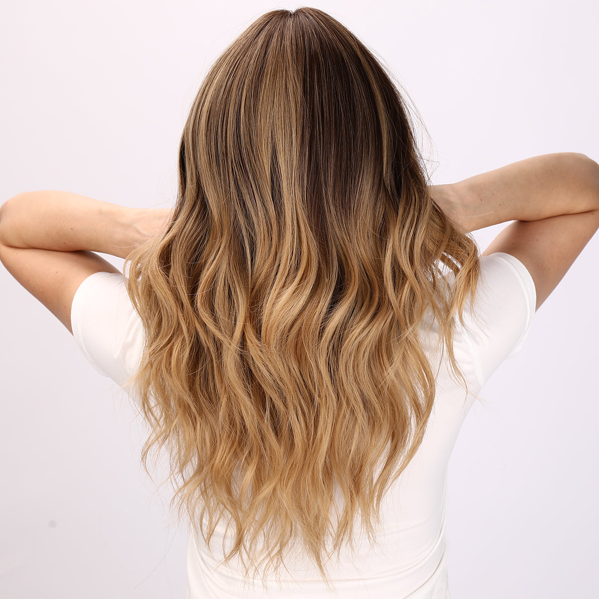 [Deserted Island 2.0] 22-inch Ombre Brown Yellow Loose Wave with Bangs (Synthetic Wig)
