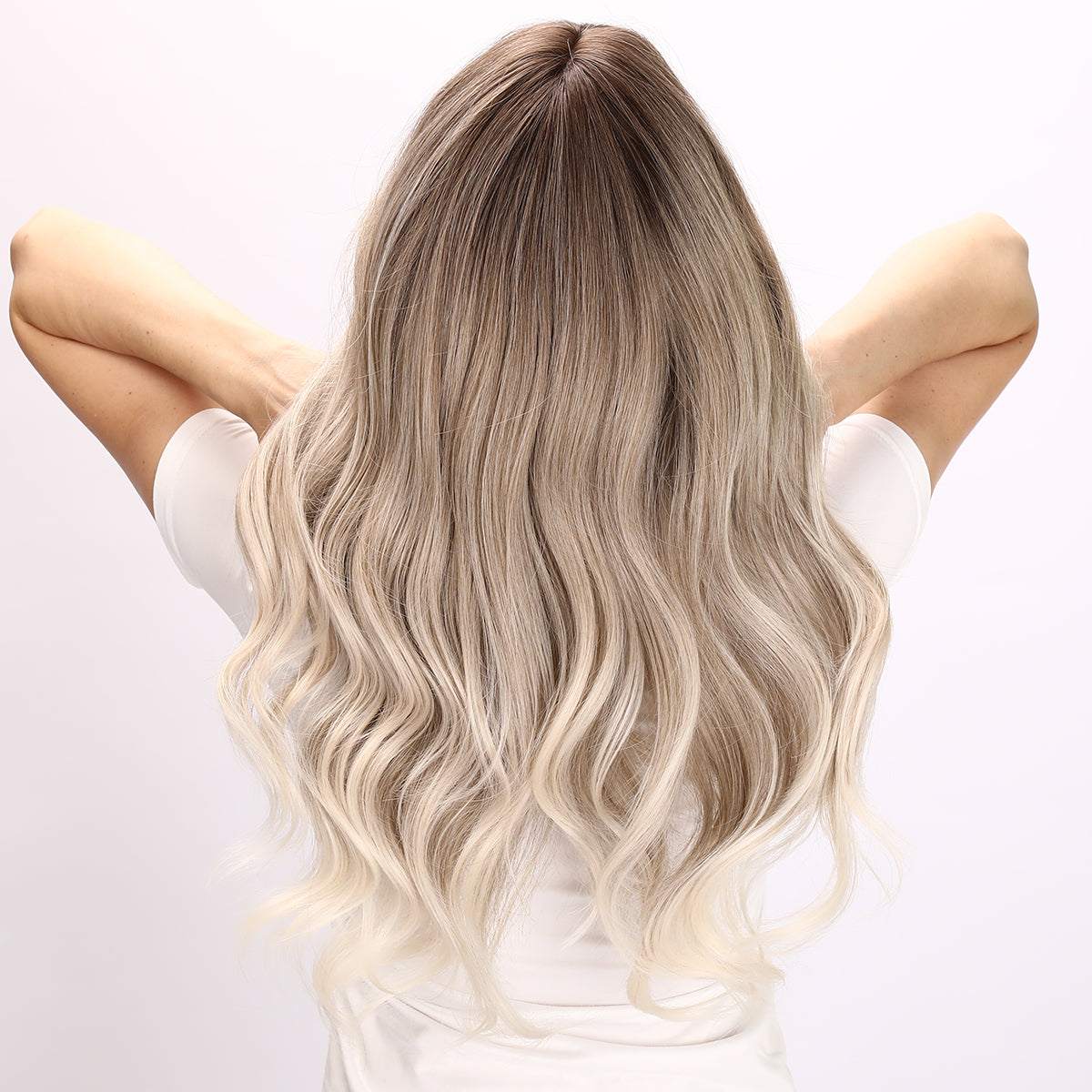 [Tori] 24-inch Ombre Gold Loose Wave with Bangs (Synthetic Wig)